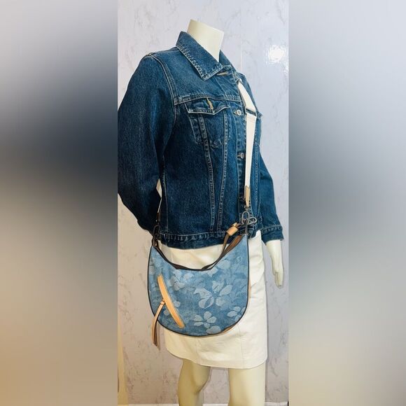NWT Selena Denim Floral Print Hobo - Picture 2 of 9